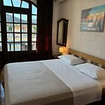 Pensión Samac 3*