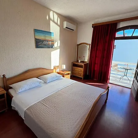 Guest house Samac Seget Vranjica