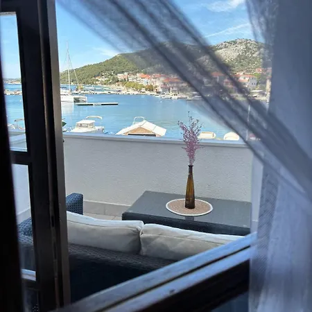 Guest house Samac Seget Vranjica