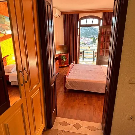 Guest house Samac Seget Vranjica
