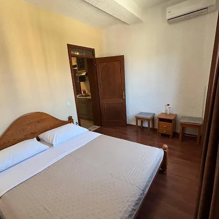 Guest house Samac Seget Vranjica