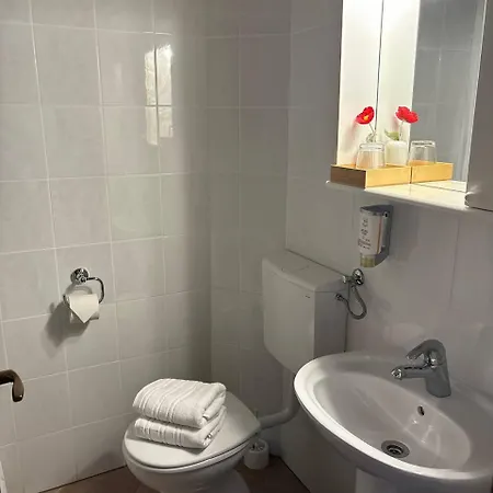 Konukevi Samac 3*