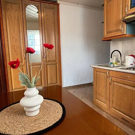 Guest house Samac Seget Vranjica