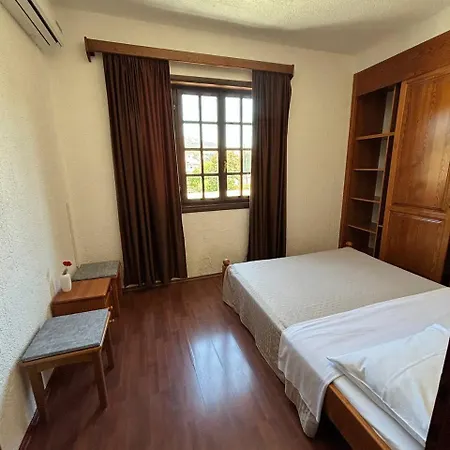 Guest house Samac Seget Vranjica