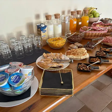 Samac Guest house