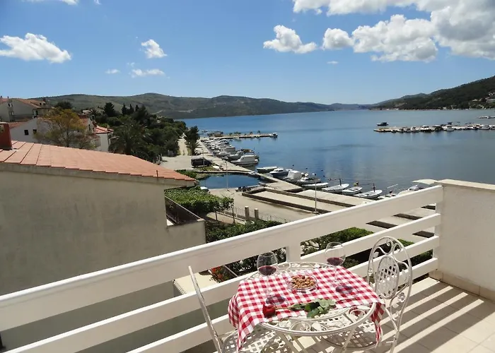 Samac 3* Seget Vranjica